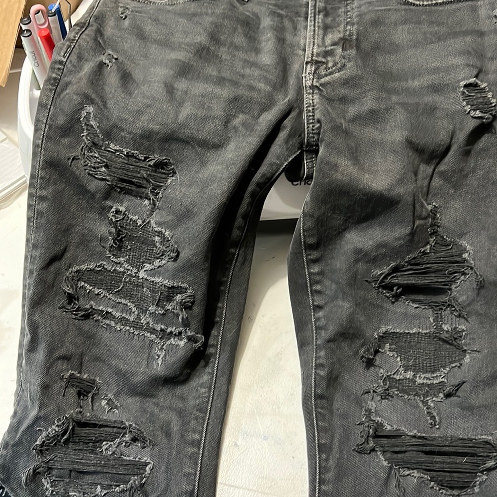 28x32 American Eagle Jeans